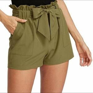 Belted Short
